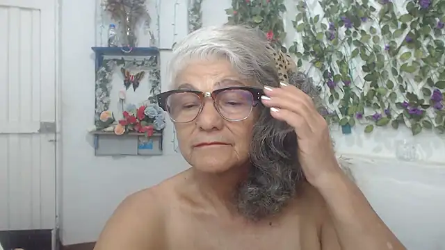 FunnyGrandma online show from 15, 12, 2024