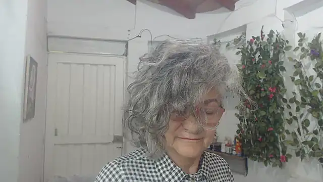 FunnyGrandma online show from 19, 2, 2025
