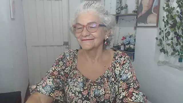 FunnyGrandma online show from 18, 9, 2025