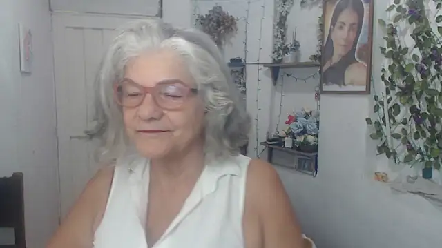FunnyGrandma online show from 20, 9, 2025
