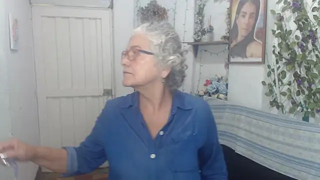 FunnyGrandma online show from 25, 9, 2025
