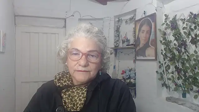 FunnyGrandma online show from 5, 10, 2025