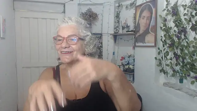 FunnyGrandma online show from 5, 10, 2025