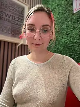 The Snowwhitee online show from 18, 3, 2025