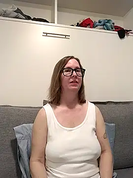 SweetandNaughty1 online show from 9, 3, 2026