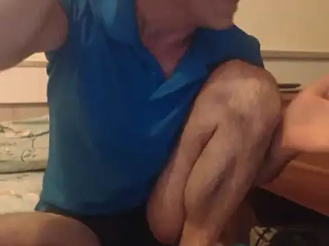 Snapshot of yvesstorm1 chatting on 13, 12, 2024 yvesstorm1 online show from 13, 12, 2024