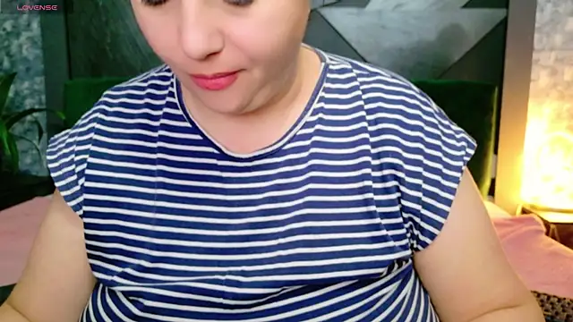 AleshaArabian online show from 3, 1, 2025