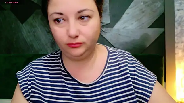 AleshaArabian online show from 4, 1, 2025