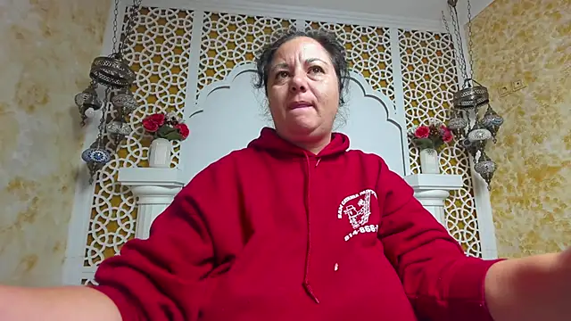 Snapshot of AleshaArabian chatting on 10, 10, 2025 AleshaArabian online show from 10, 10, 2025