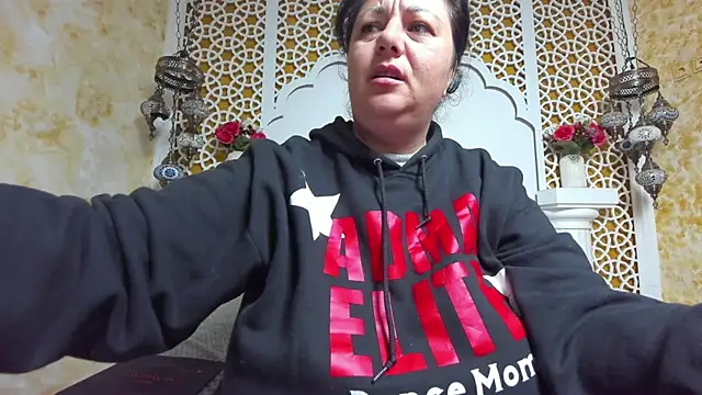 Snapshot of AleshaArabian chatting on 14, 10, 2025 AleshaArabian online show from 14, 10, 2025