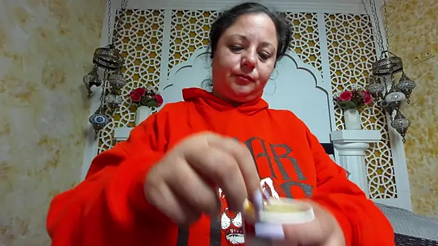 Snapshot of AleshaArabian chatting on 15, 10, 2025 AleshaArabian online show from 15, 10, 2025