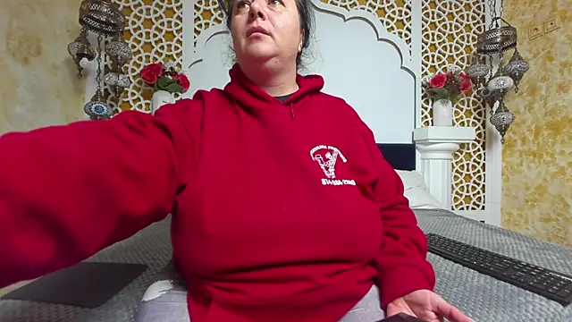 Snapshot of AleshaArabian chatting on 21, 10, 2025 AleshaArabian online show from 21, 10, 2025