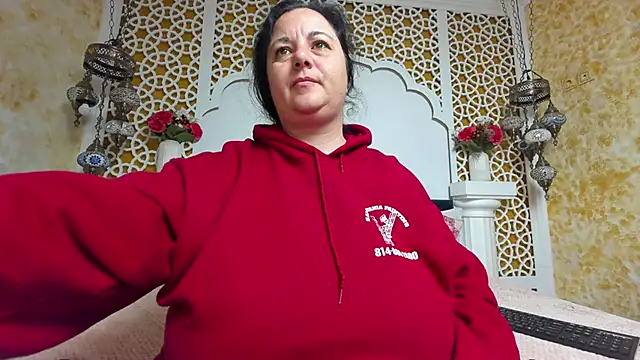 Snapshot of AleshaArabian chatting on 3, 11, 2025 AleshaArabian online show from 3, 11, 2025