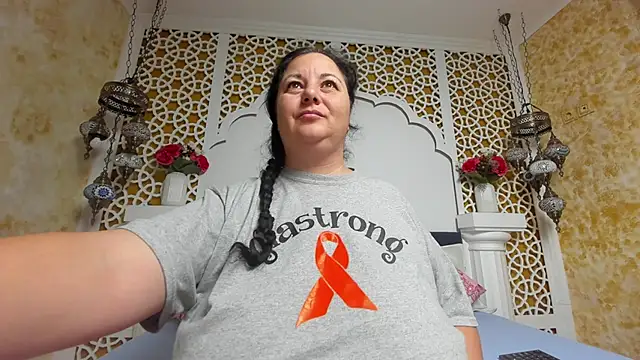 Snapshot of AleshaArabian chatting on 24, 11, 2025 AleshaArabian online show from 24, 11, 2025