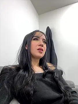 EmmyEvans1 online show from 15, 1, 2026