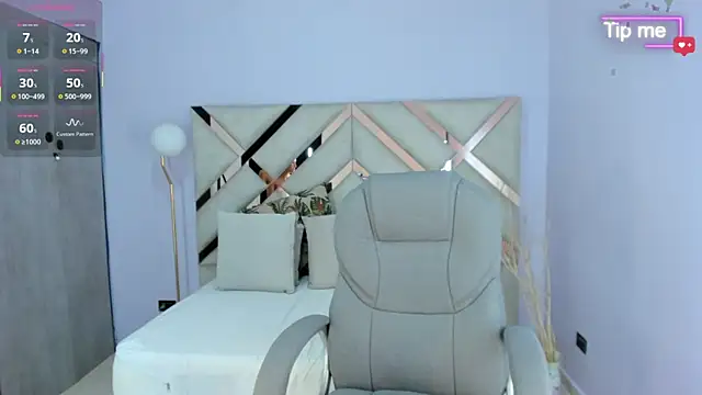 Snapshot of tati_saldarriaga chatting on 19, 11, 2025 tati saldarriaga online show from 19, 11, 2025