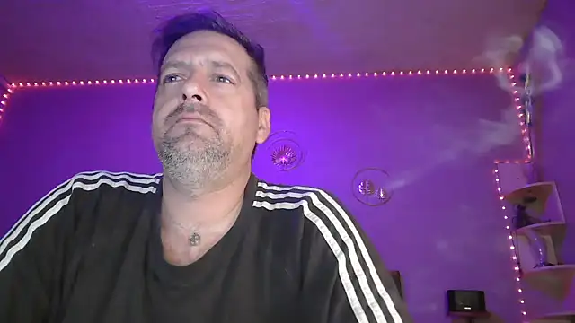 Snapshot of matrikes1 chatting on 15, 3, 2026 matrikes1 online show from 15, 3, 2026