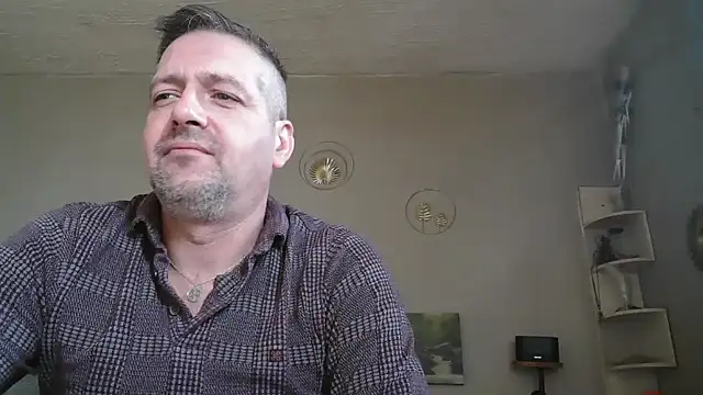 Snapshot of matrikes1 chatting on 28, 3, 2026 matrikes1 online show from 28, 3, 2026