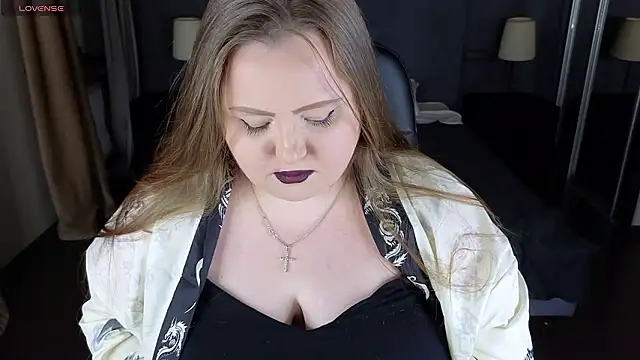 EMMA  CONNOR online show from 3, 12, 2024