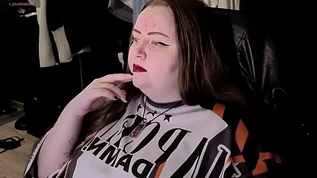 EMMA  CONNOR online show from 8, 11, 2025