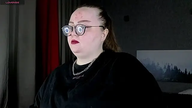 EMMA  CONNOR online show from 21, 11, 2025