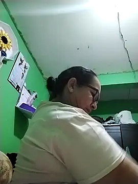 Snapshot of LaGochis07 chatting on 8, 9, 2025 LaGochis07 online show from 8, 9, 2025