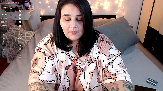 naughtykiss online show from 15, 10, 2025