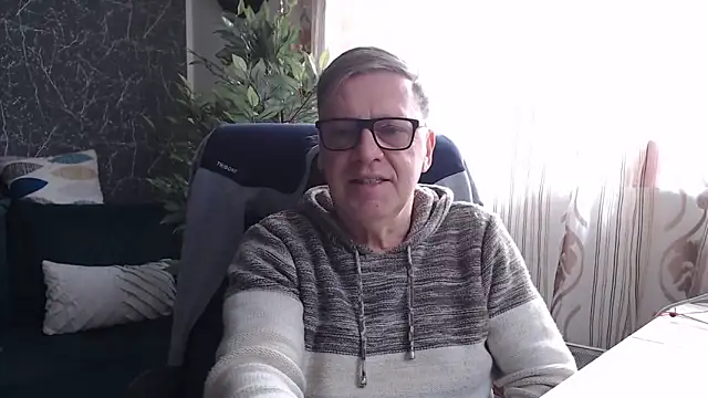 Snapshot of RobertStripX chatting on 3, 3, 2026 RobertStripX online show from 3, 3, 2026