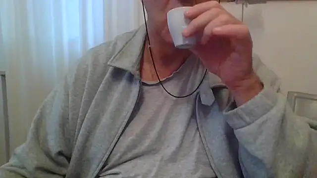 ANONIMO7735 online show from 19, 10, 2025