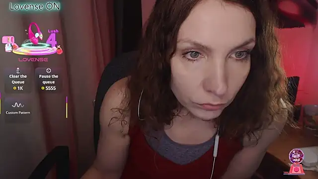 JohansonKatie online show from 12, 3, 2025