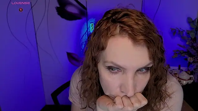 JohansonKatie online show from 19, 12, 2025