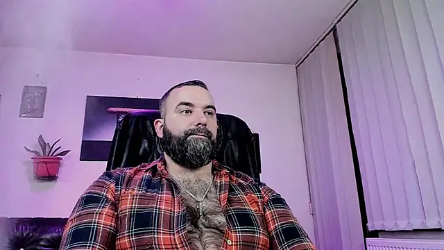 Snapshot of ChristophJules chatting on 10, 2, 2025 ChristophJules online show from 10, 2, 2025