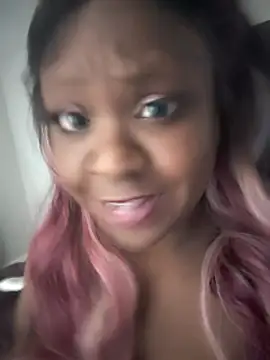 Snapshot of 6lue6a6y69 chatting on 5, 1, 2025 6lue6a6y69 online show from 5, 1, 2025