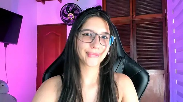 Luniverse online show from 5, 11, 2025