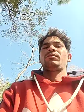 Snapshot of SunnyleoneBG chatting on 9, 2, 2025 SunnyleoneBG online show from 9, 2, 2025