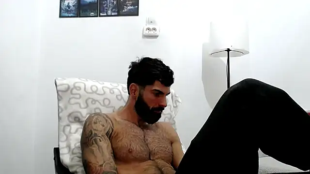 Verycutex online show from 4, 12, 2025