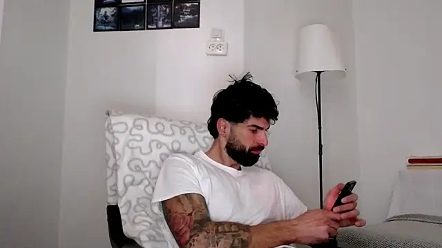 Snapshot of Verycutex chatting on 3, 3, 2026 Verycutex online show from 3, 3, 2026