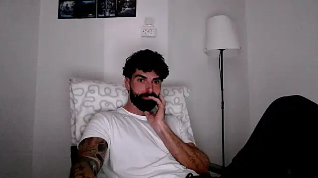 Snapshot of Verycutex chatting on 4, 3, 2026 Verycutex online show from 4, 3, 2026