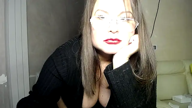 Snapshot of SutraLove chatting on 15, 12, 2024 SutraLove online show from 15, 12, 2024