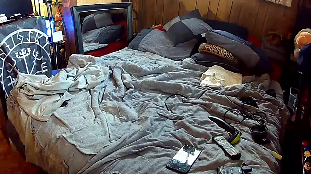 Makowboy online show from 4, 2, 2026