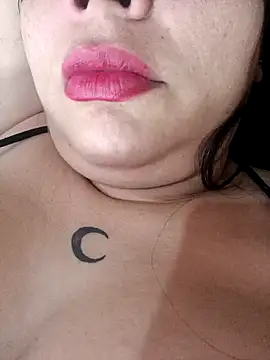 NIKOLE1301 online show from 1, 1, 2025