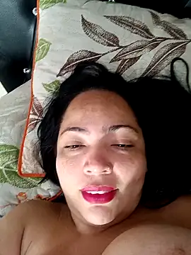 NIKOLE1301 online show from 5, 1, 2025