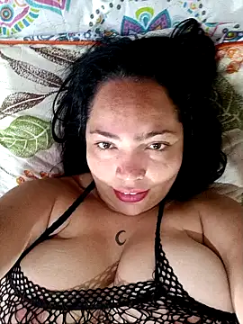 NIKOLE1301 online show from 6, 1, 2025
