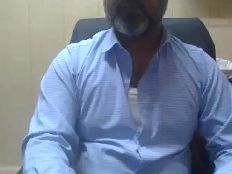 hairymaster95 online show from 9, 12, 2024