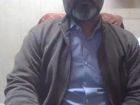 hairymaster95 online show from 1, 1, 2025