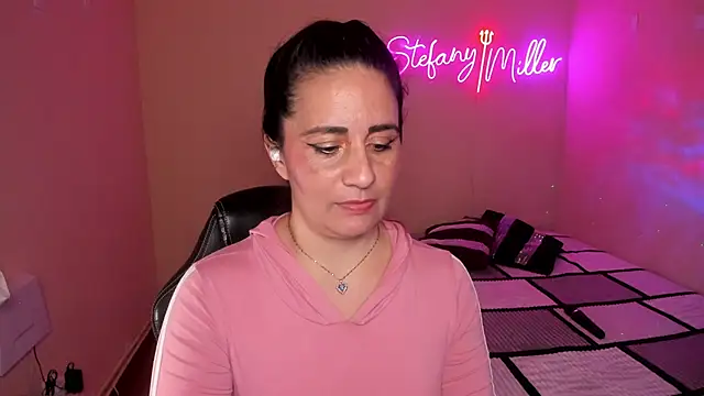 stefany miller77 online show from 10, 1, 2025