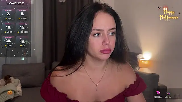 Megan Nilson online show from 5, 11, 2025