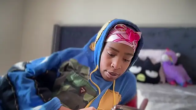 Cum2Charm online show from 10, 11, 2025