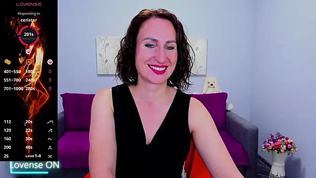 Nia Smithh online show from 14, 10, 2025