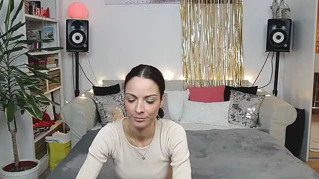 Snapshot of JaneDejaySC chatting on 25, 11, 2025 JaneDejaySC online show from 25, 11, 2025